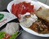 サラダと蜂蜜とブッラータψ(๑'ڡ'๑)作り方3写真