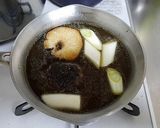 鶏チャーシュー入り 鶏出汁の二色うどん作り方17写真