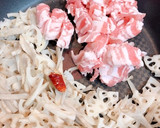 豚バラとごぼう・蓮根の甘辛炒め作り方4写真
