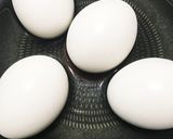 手羽先と大根とたまごの煮物作り方1写真