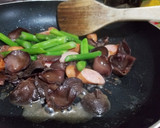 きくらげとアスパラのバターしょうゆ炒め作り方4写真