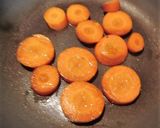 人参をとうがらし醤油液につけ、蒸し焼きに作り方3写真
