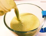 オレンジとバナナの青汁牛乳スムージー作り方6写真