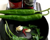 ツナと甘辛ピーマンのアラビアータ作り方1写真