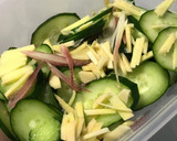 きゅうりとみょうがの塩昆布和え作り方1写真