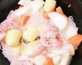 ストウブであっさり塩肉じゃが作り方3写真