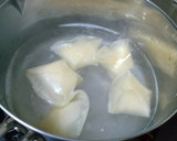 おかずにもおやつにも☆餃子の皮で茹チーズ作り方6写真