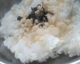 塩昆布・天かす・青のりの、大きいおむすび作り方4写真