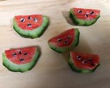 お弁当にきゅうりとカニカマでミニスイカ作り方5写真