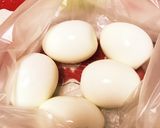 ポリ袋で、たまごサラダ作り方1写真