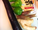 ひき肉と新生姜のそぼろ炒め〜酢豚風作り方1写真