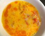 お弁当にぴったり！カニカマとネギの卵焼き作り方1写真