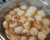 鶏団子と大根の煮物作り方3写真