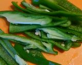 簡単・節約*鯖缶と春雨のネギ塩炒め作り方1写真