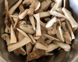 もやしと椎茸と筍と豚ひき肉の春巻き！！作り方1写真