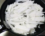 シンプルに‼大根と人参と油揚げの煮物作り方7写真