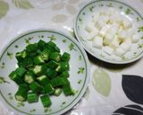 ◆もう一品に！オクラと山芋の梅肉和え♪作り方1写真
