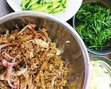 炒り卵とゴボウ豚挽肉そぼろ入り香味野菜丼作り方2写真