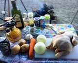 【キャンプ飯】ダッチオーブンで鶏の丸焼き作り方2写真