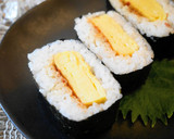 出し巻き玉子とおかか醤油のおにぎらず作り方12写真