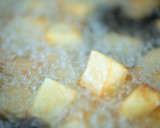 豚肉とじゃがいも・そら豆の中華炒め作り方2写真