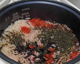 梅の香とひじきの炊き込みご飯作り方3写真