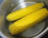 必見！塩味が美味しくきいたとうもろこし作り方1写真