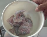 鯛アラとトマトで夏に美味しいすまし汁♪作り方1写真