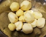 じゃがいもと豚肉の塩麹トマト煮込み作り方1写真