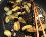 なすと鶏肉の青じそ梅肉だれ風味ふわ卵丼☆作り方2写真