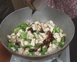ピーマンと鶏むね肉のナッツ炒め作り方9写真