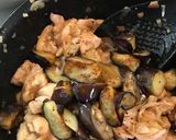 なすと鶏肉の青じそ梅肉だれ風味ふわ卵丼☆作り方5写真