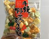 スナップえんどうと油揚げと麩の煮物作り方1写真