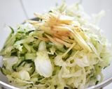 キャベツと生姜のレモンサラダ作り方1写真