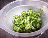 きゅうりとクラゲの胡麻醤油和え作り方1写真