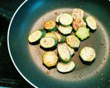 ズッキーニのコンソメレモンバターソテー♥作り方5写真