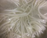 超簡単　牛ネギ煮込みうどん作り方2写真