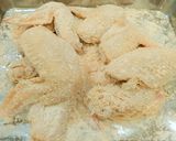 絶品。手羽先の辛味ソースから揚げ！作り方4写真