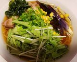 夏野菜サラダ醤油ラーメン作り方1写真
