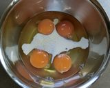 幸せの黄色いオムレツ☆作り方1写真