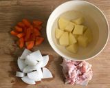 ベーコンと野菜のお味噌汁作り方1写真