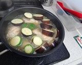 鶏手羽元と夏野菜ののスープ作り方3写真