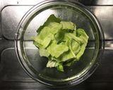 キャベツとソーセージのコンソメ チンッ！作り方1写真