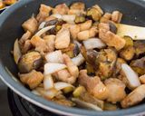 酸味で美味！豚バラと茄子の甘酢炒め作り方7写真