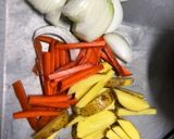 小松菜とじゃがいもの梅ぽん酢炒め作り方1写真