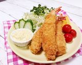 海老フライとペンギンのデコお弁当作り方1写真