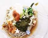 さっぱりとろろめかぶ梅冷やし蕎麦作り方1写真