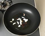 コンビーフのペペロンチーノパスタ☆作り方1写真