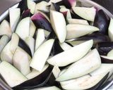 豚バラと茄子の梅炒め作り方2写真