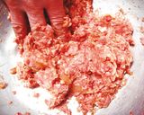 味に深みが加わったチーズinハンバーグ作り方1写真